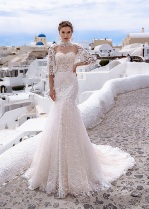 Ivory Lace Strapless Wedding Dress With Cape